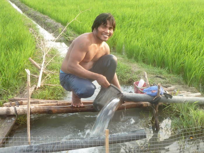 Douche en pleine nature ... finalement mon petit sceau d'eau est un privilège !