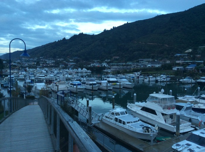 ... et de la Marina avec des noms de bateaux sans équivoque, entre autre : La Cougar, La Chatte Blanche ...