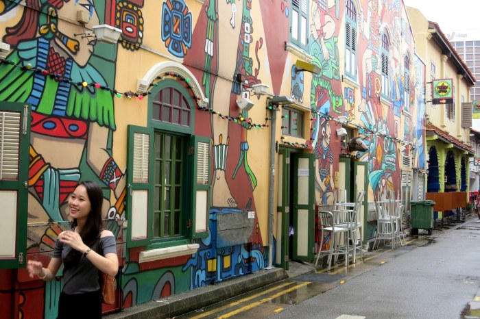 D'une rue tranquille ...