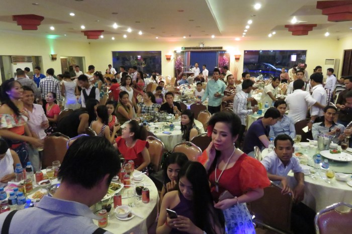 Un bon gros bordel, de la musique, du bruit, des choré, mais surtout, surtout, de la bière !!!!