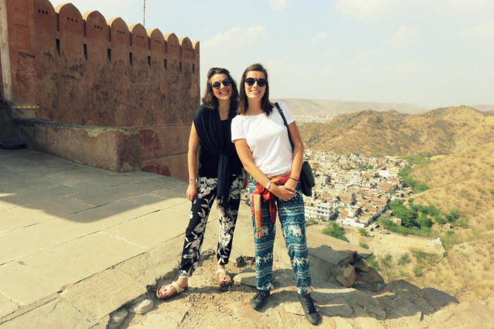 Et nous !! (en plus des singes bien sûr)