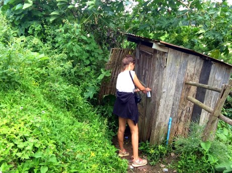 Le genre de toilettes auxquels on avait droit - quand y'en avait 
