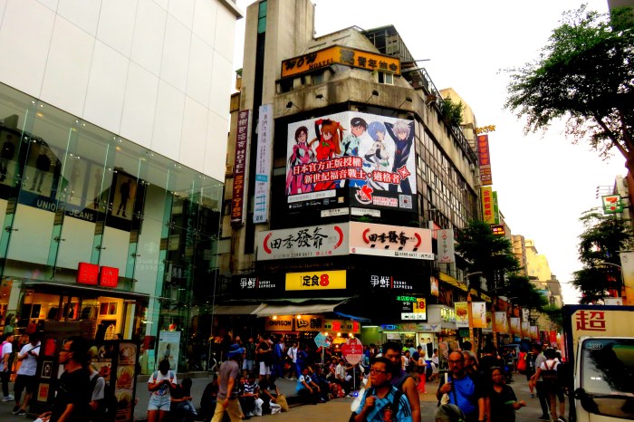 Un Times Square Asiatique ...